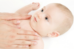 Babymassage und Babygymnastik